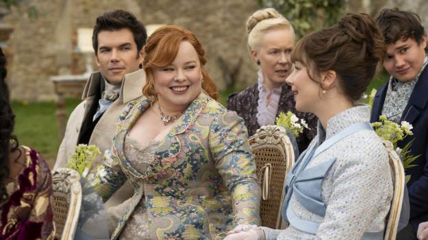 Ma niemal dwie dekady różnicy z bohaterką, którą..